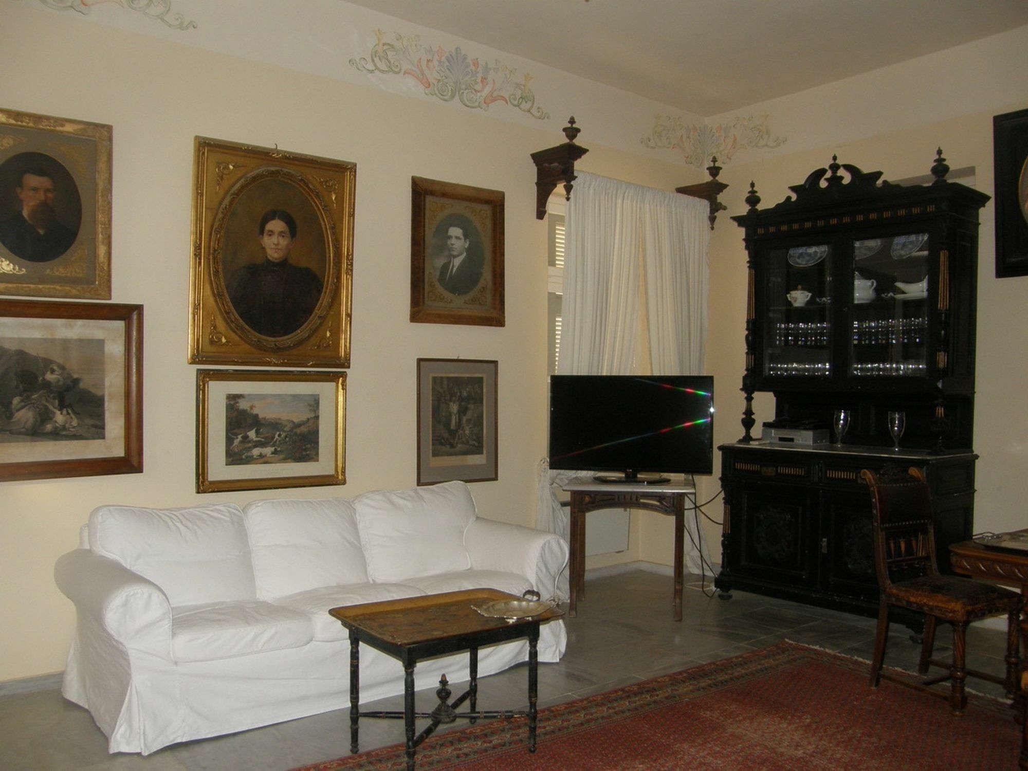 Aristocratic 19Th Century Neo Classical Mansion With Private Pool Финикас Екстериор снимка